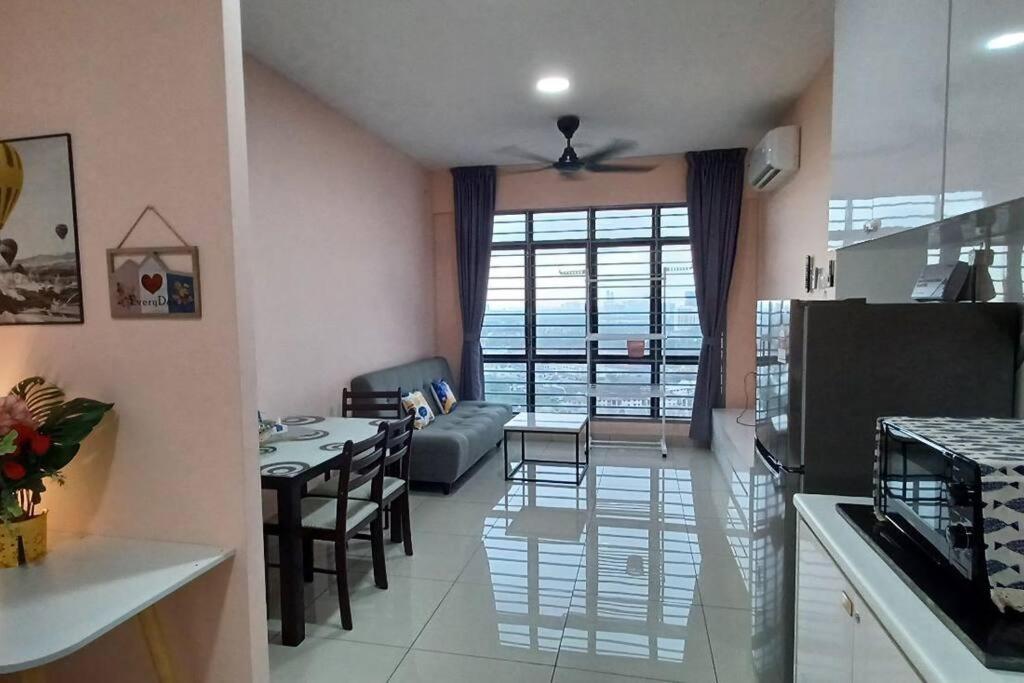 Homestay Arc Cozyhome Austin Hills 4-5Pax Johor Bahru Exteriér fotografie